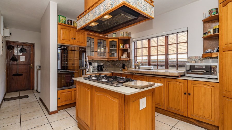 6 Bedroom Property for Sale in Seaside Longships Western Cape